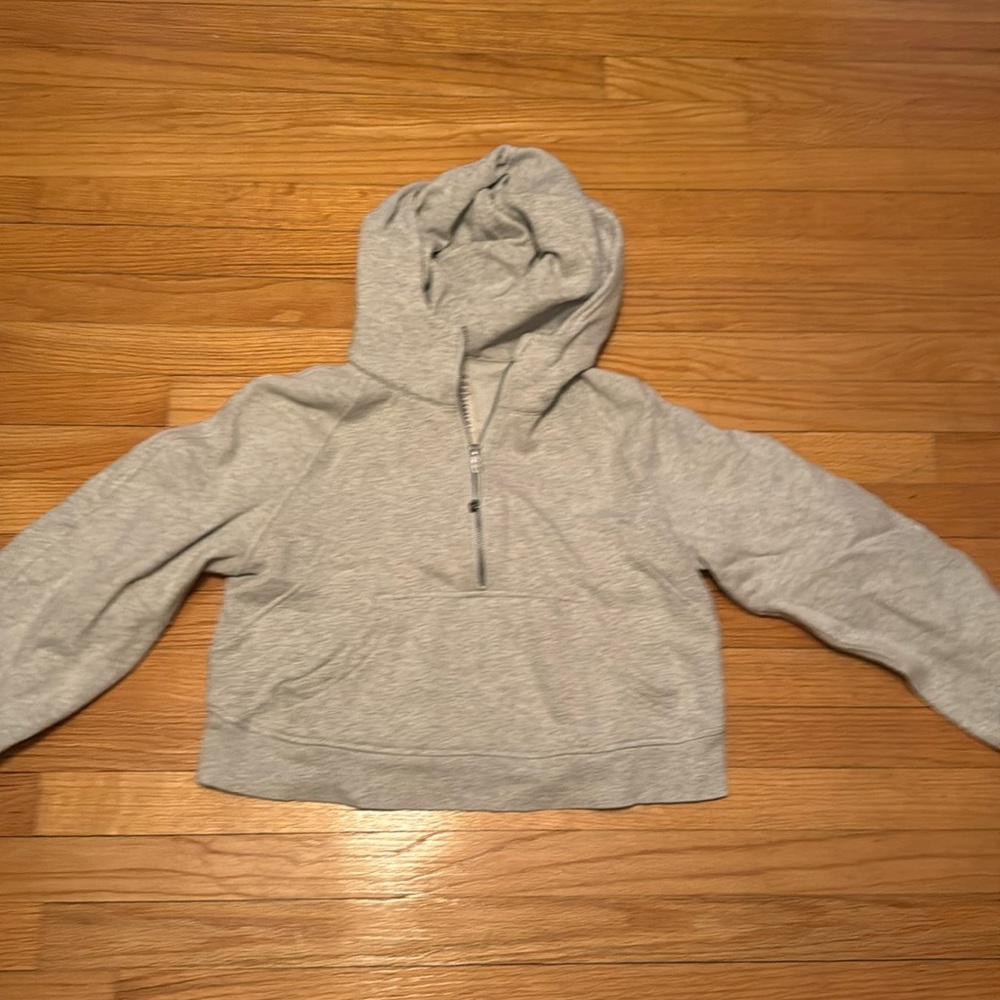 grey lululemon quarter zip xs-s
